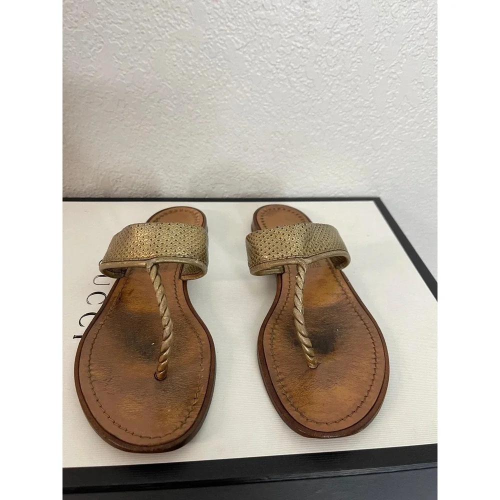 Salvatore Ferragamo Brown Tan Bronze Metallic Thong Sandals Slip On Women's 7 US